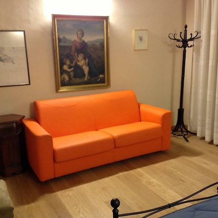 אורבינו San Francesco Bedrooms מראה חיצוני תמונה
