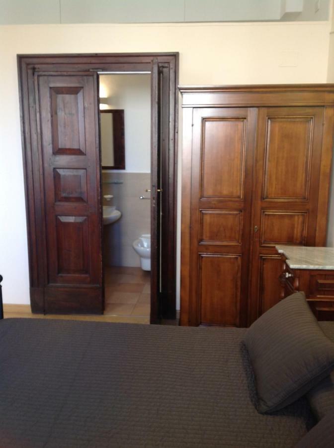 אורבינו San Francesco Bedrooms מראה חיצוני תמונה
