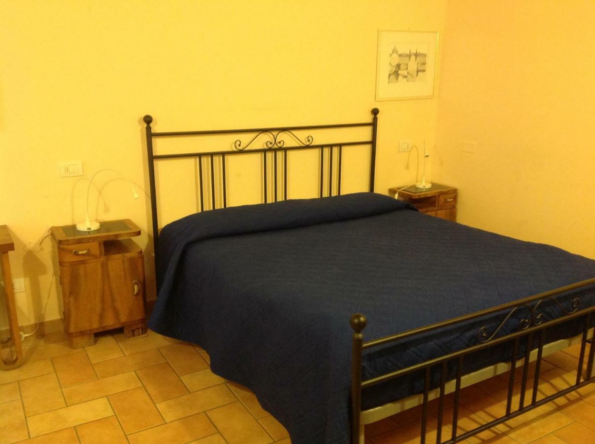 אורבינו San Francesco Bedrooms מראה חיצוני תמונה