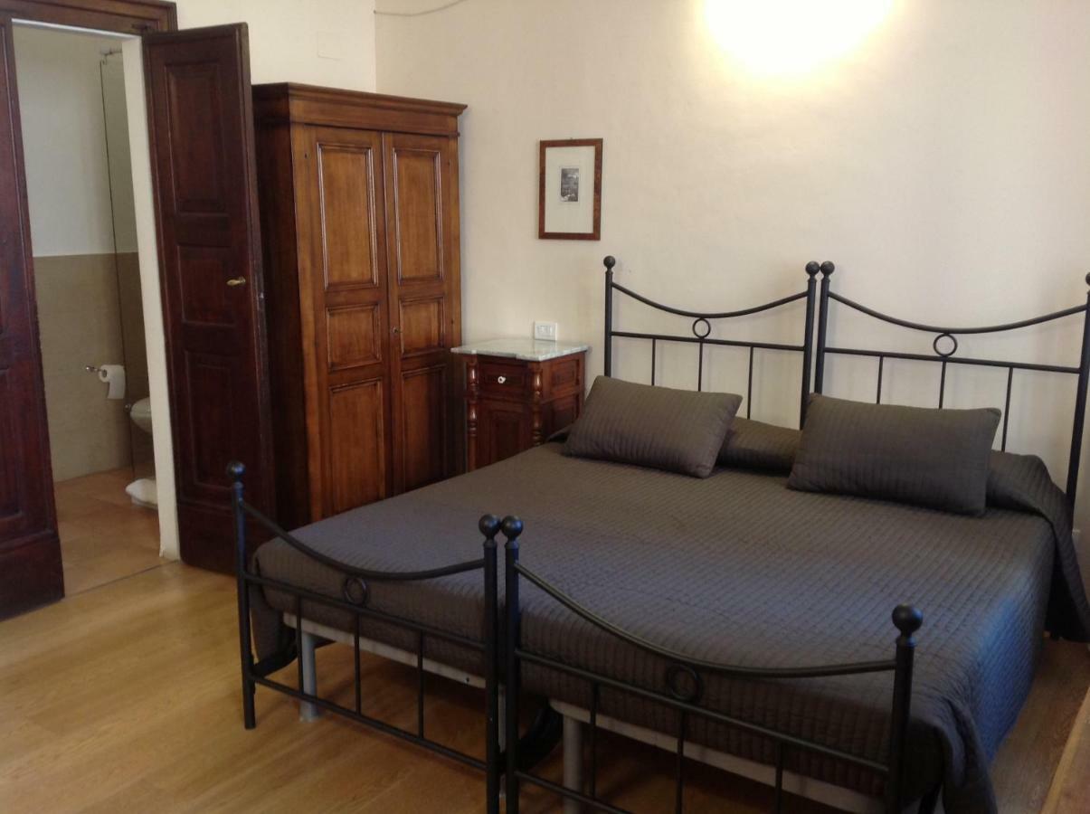 אורבינו San Francesco Bedrooms מראה חיצוני תמונה