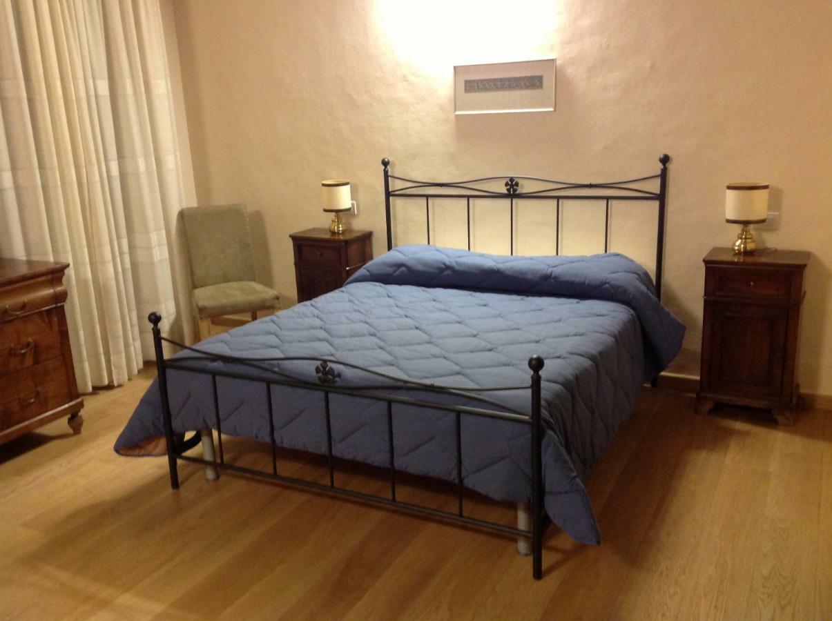 אורבינו San Francesco Bedrooms מראה חיצוני תמונה